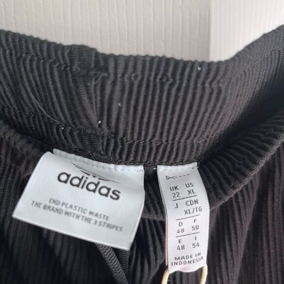 NWT Adidas Lined Drawstring Athletic Shorts Women’s XL - Picture 5 of 7